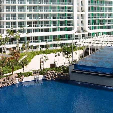 Azure C5 Man-Made Beach Balcony Multiple Units Manila Eksteriør billede