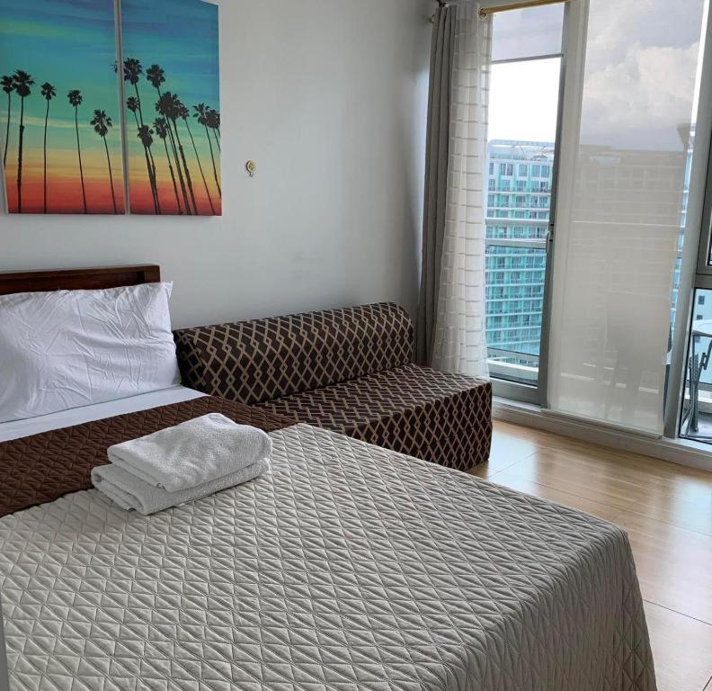 Azure C5 Man-Made Beach Balcony Multiple Units Manila Eksteriør billede